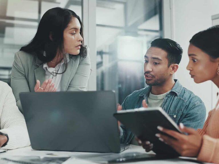 team leader encourages open communication with colleagues for successful project management