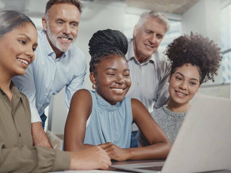 a team demonstrates good team member skills by listening to a meeting together