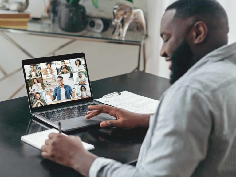 streamlined workflow is one of the good effects of technology on business as seen in this remote work set up